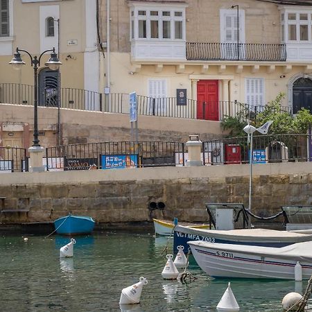 The Rose Hostel San Ġiljan Kültér fotó